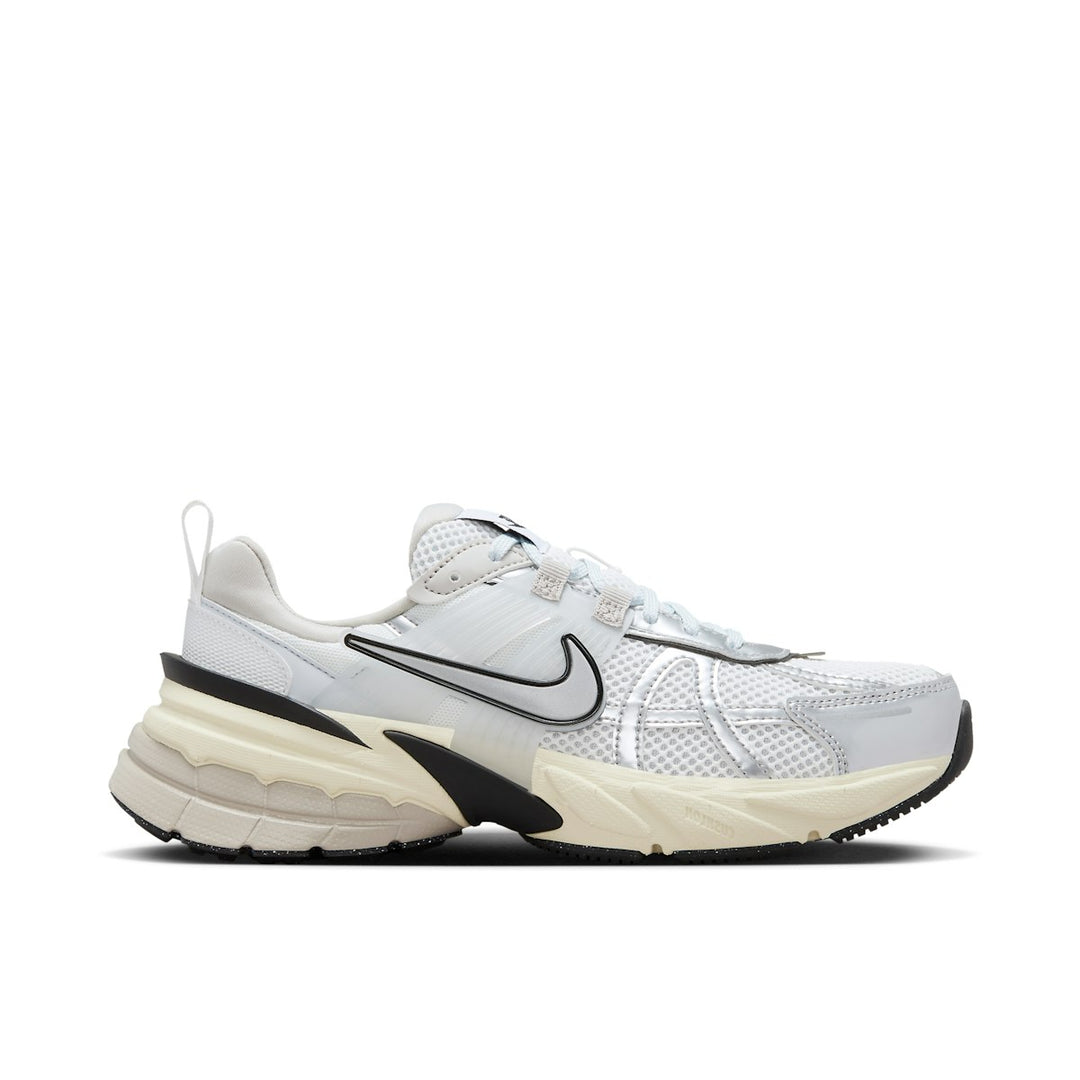 NIKE V2K RUN SUMMIT WHITE METALLIC SILVER