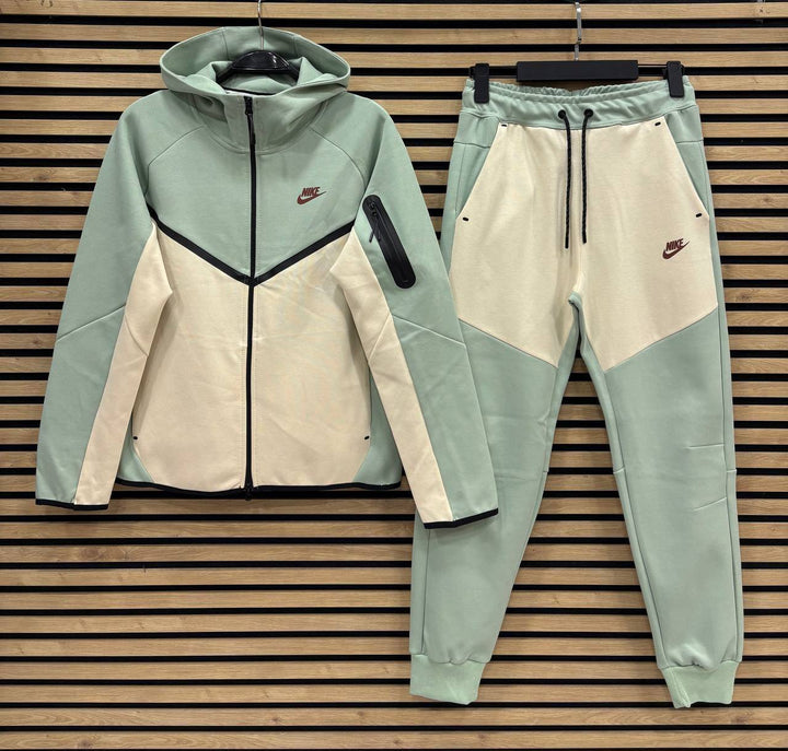 Nike Tech Fleece Tracksuit TF205