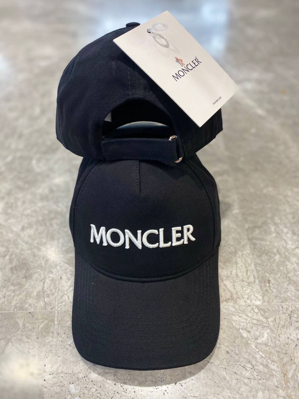 Moncler Cap MC01