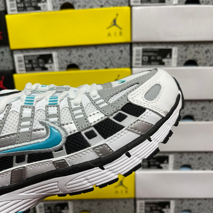 NIKE P-6000 CD6404-103