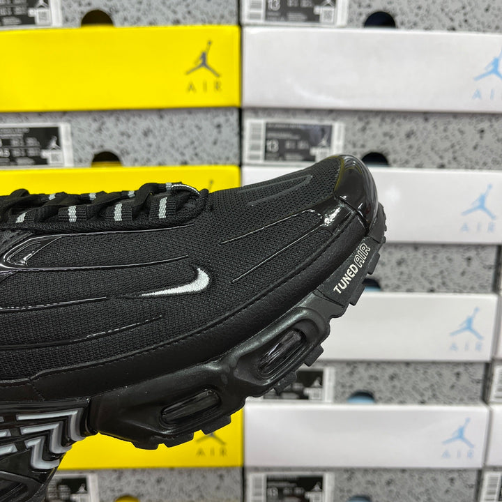 Nike Air MAX PLUS 3 - DM3269-001