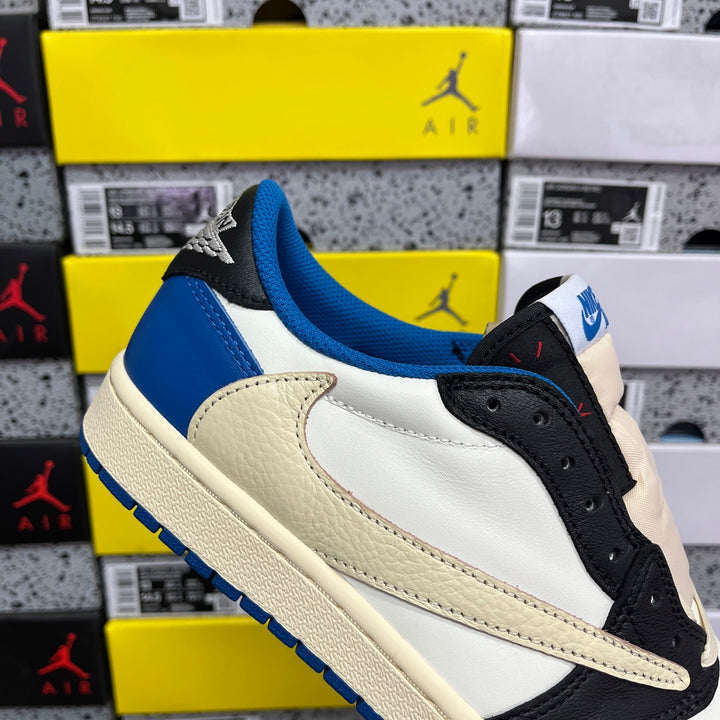 Travis Scott x Air Jordan AJ1 Low OG DM7866-140