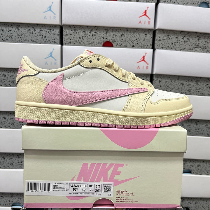 Travis Scott x Air Jordan1 IQ7604-100