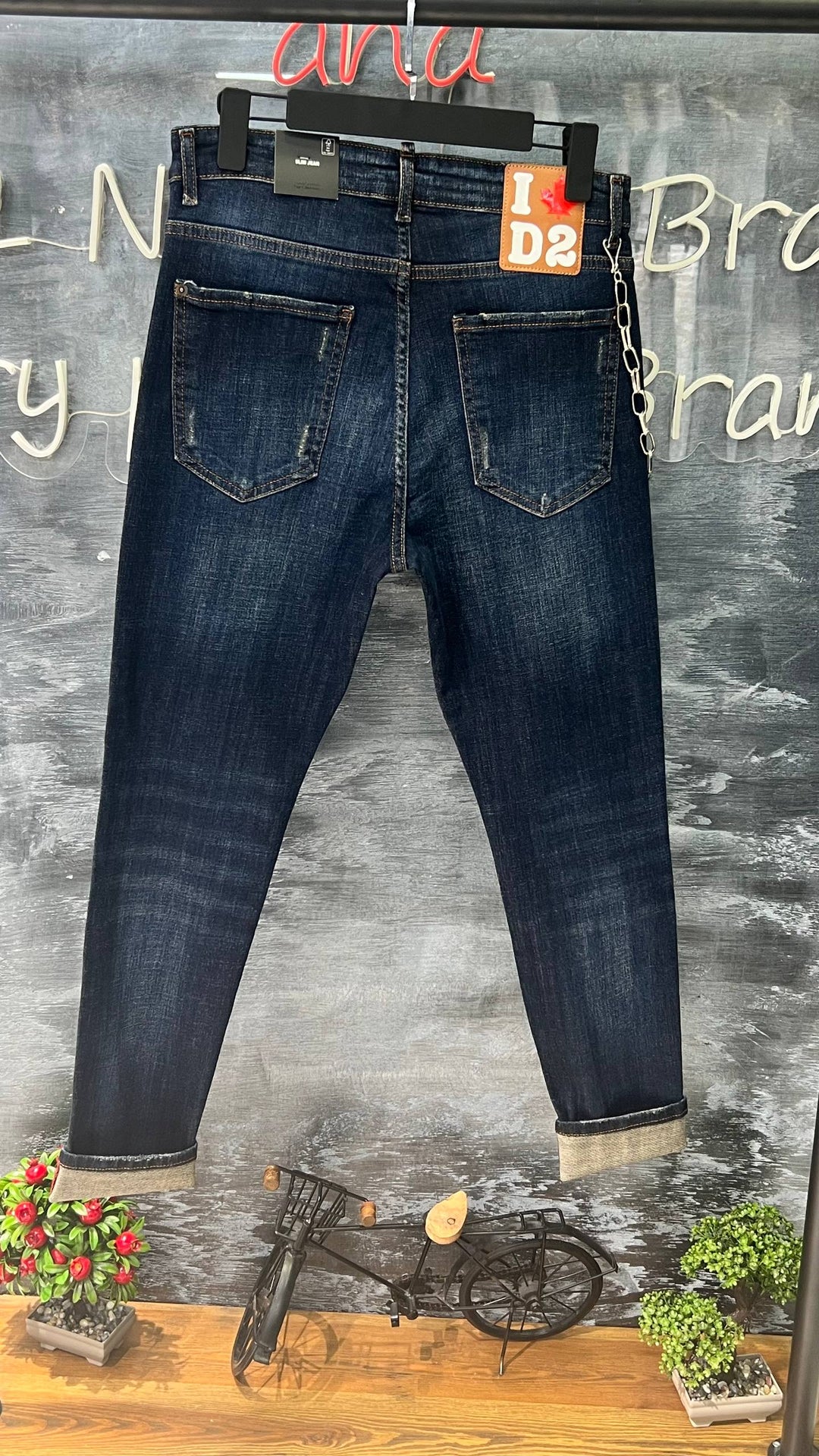 DSQUARED JEAN DS1
