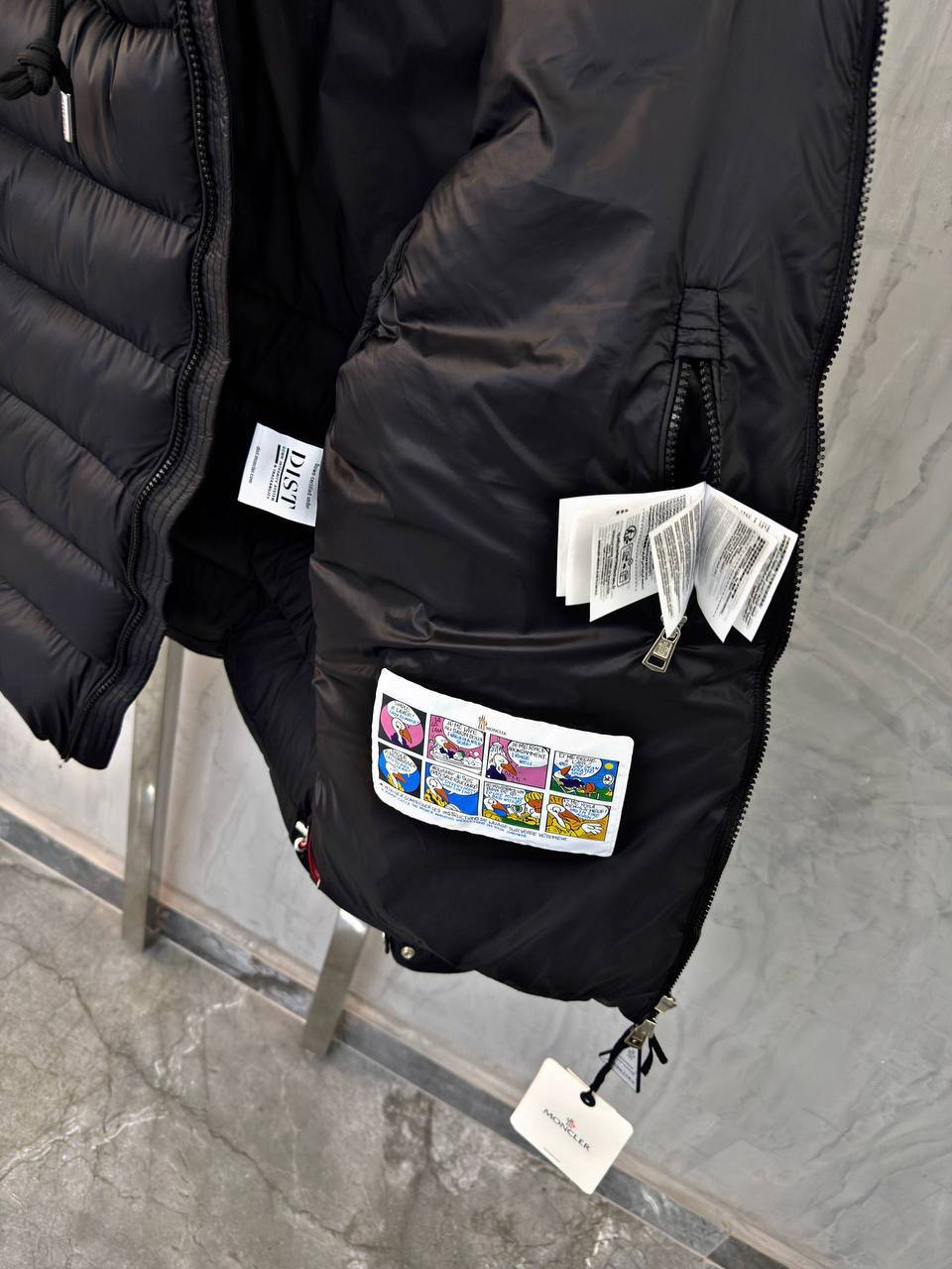 MONCLER CARDERE HOODED SHORT DOWN JACKET