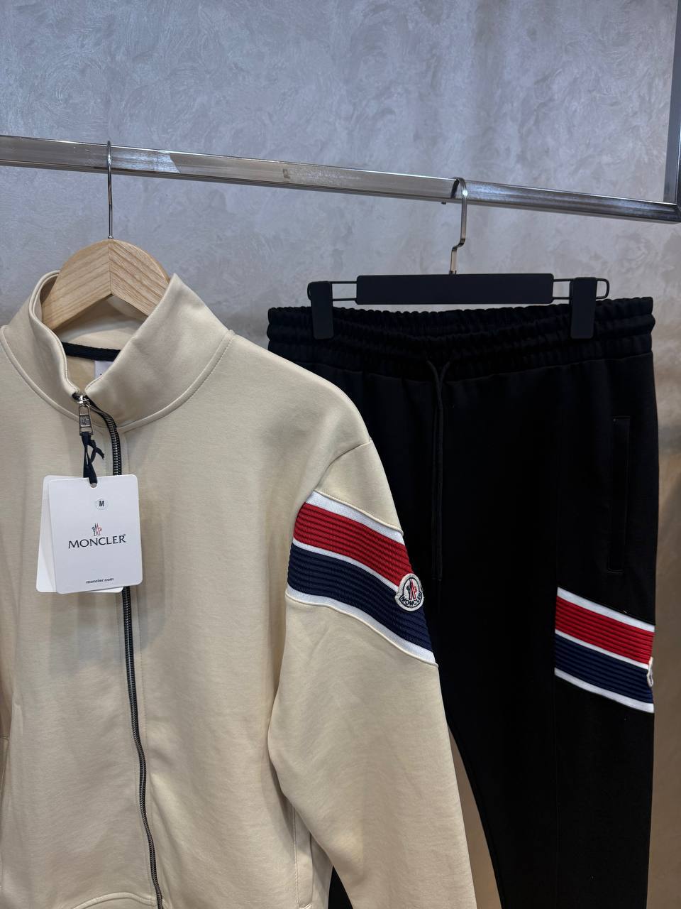 Moncler Tracksuit MT099