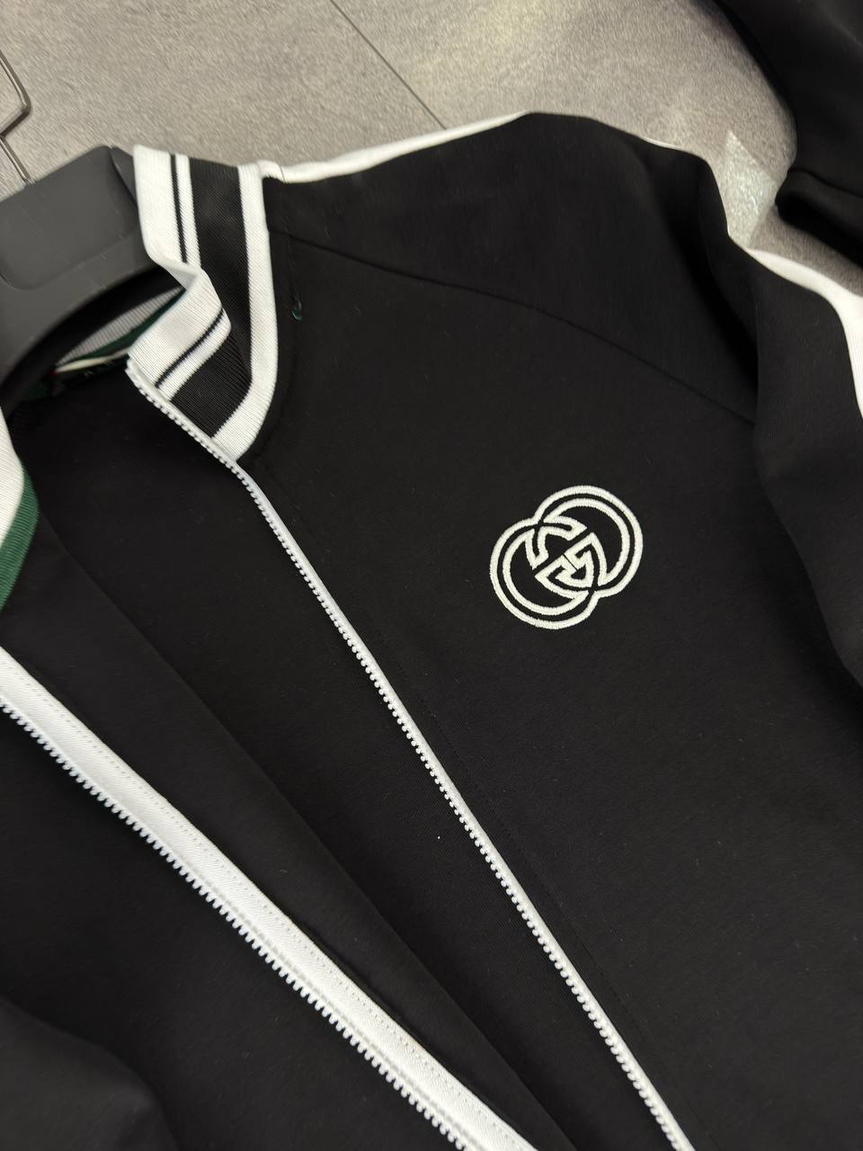 Gucci Tracksuit GT233