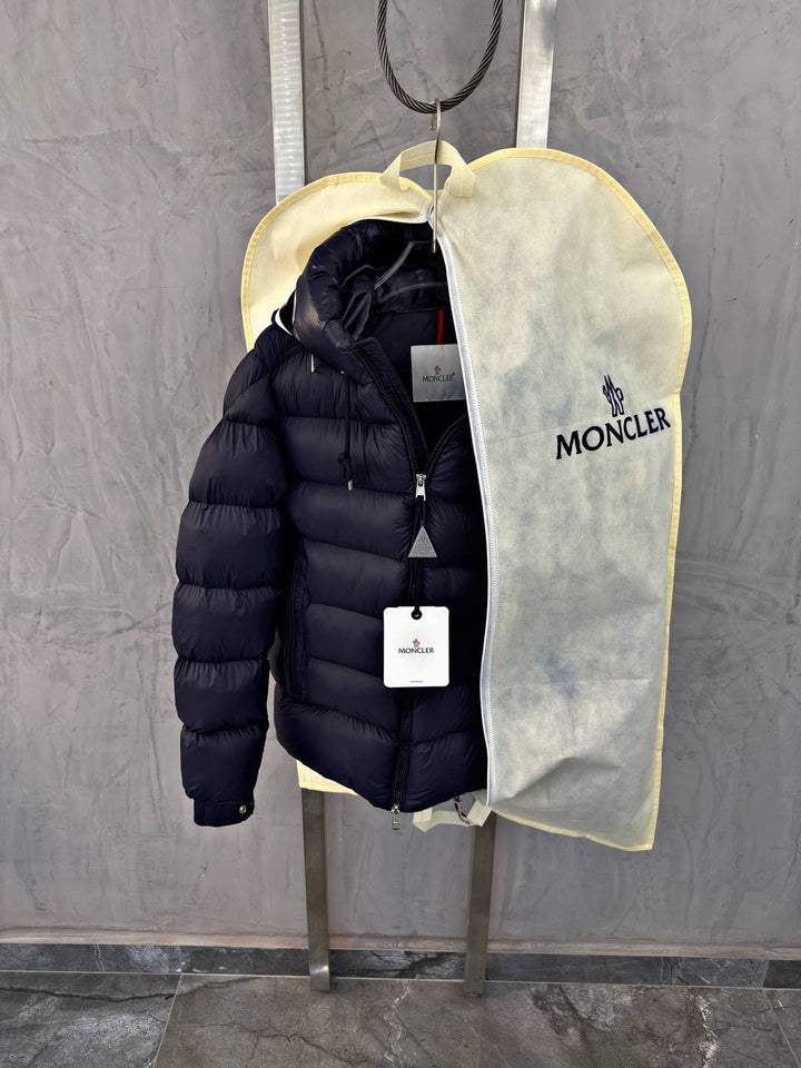 MONCLER CARDERE HOODED SHORT DOWN JACKET