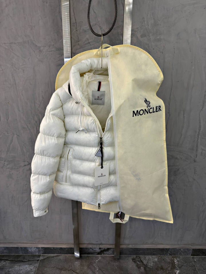 MONCLER CARDERE HOODED SHORT DOWN JACKET