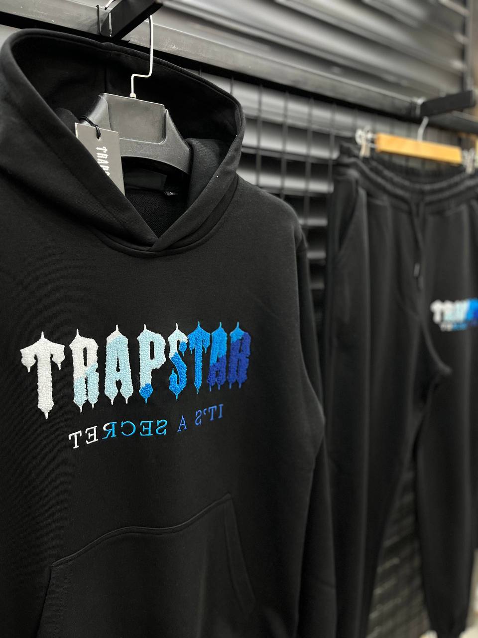 Trapstar Tracksuit TT070