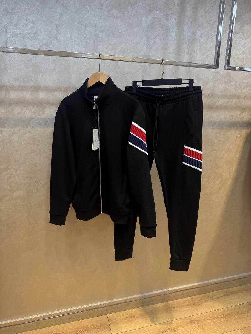 Moncler Tracksuit MT099