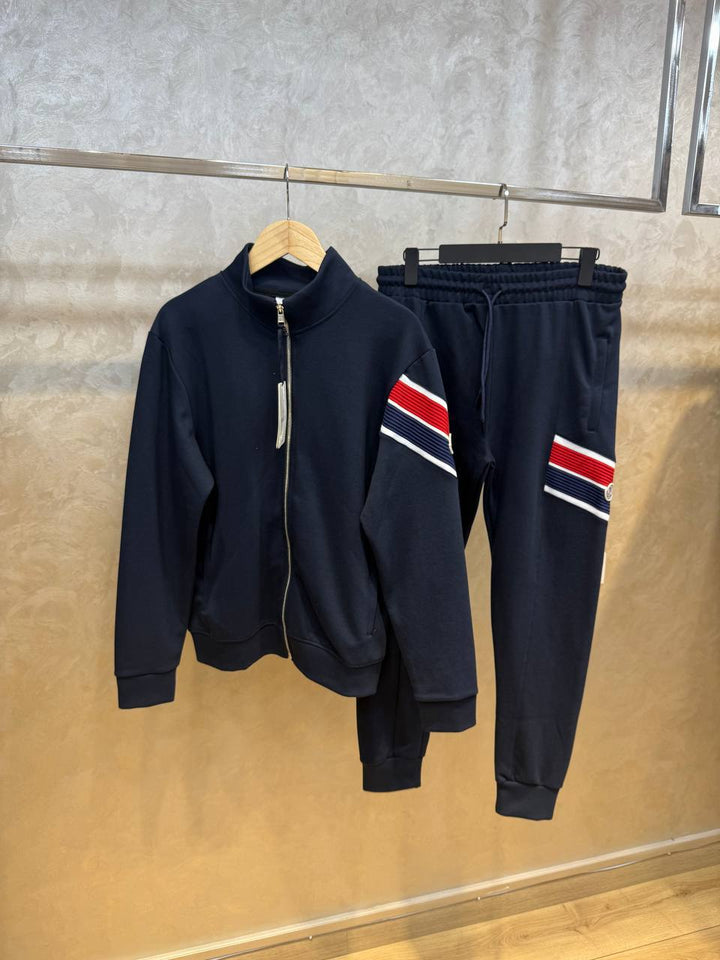 Moncler Tracksuit MT099