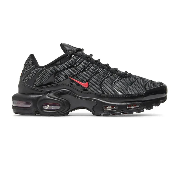 Air Max Plus Black Volt Hyper Crimson