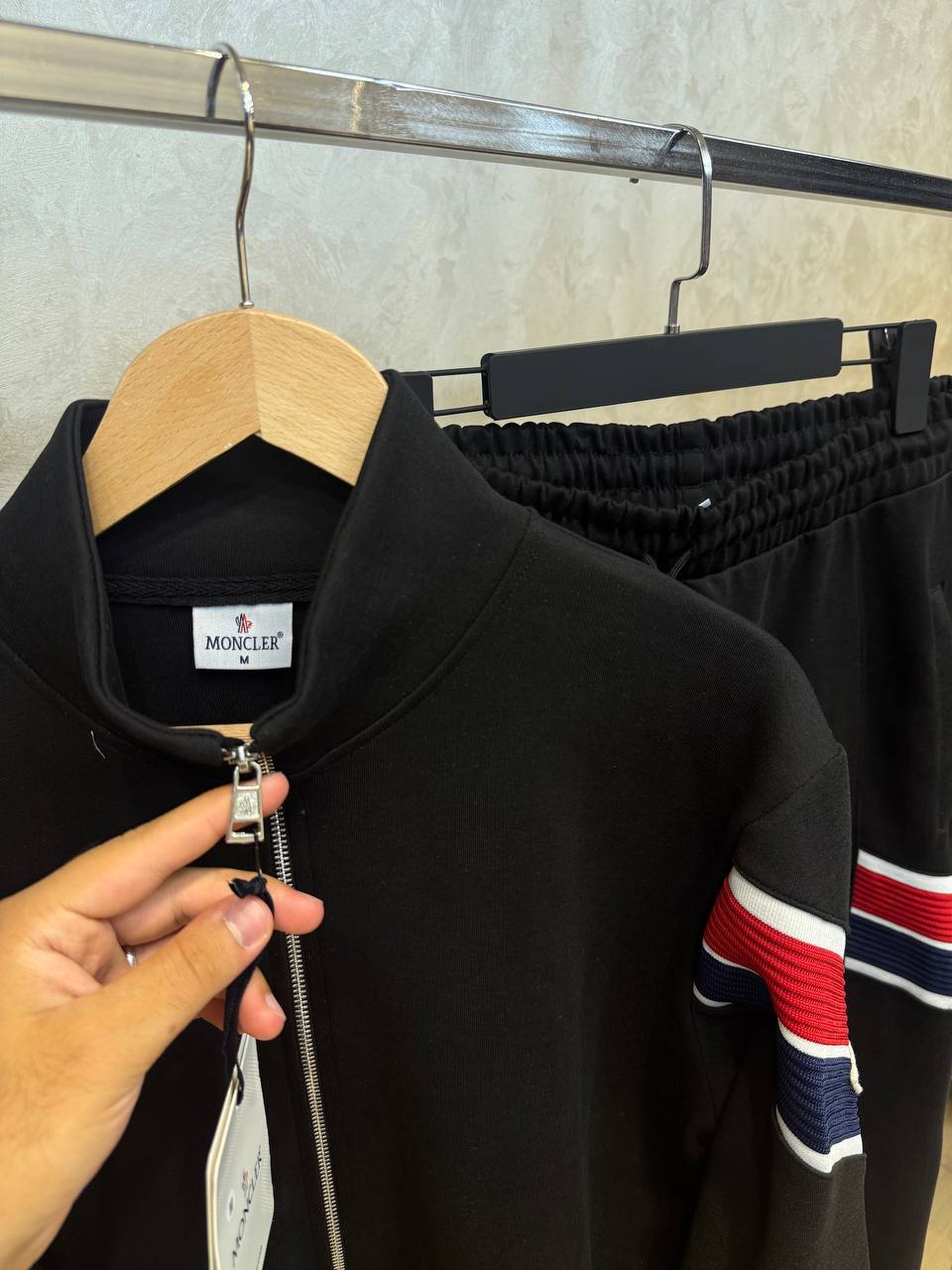 Moncler Tracksuit MT099